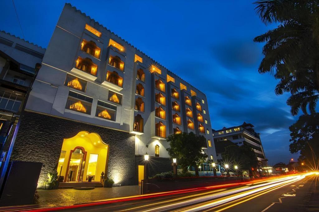 Royal Kandyan Exterior foto